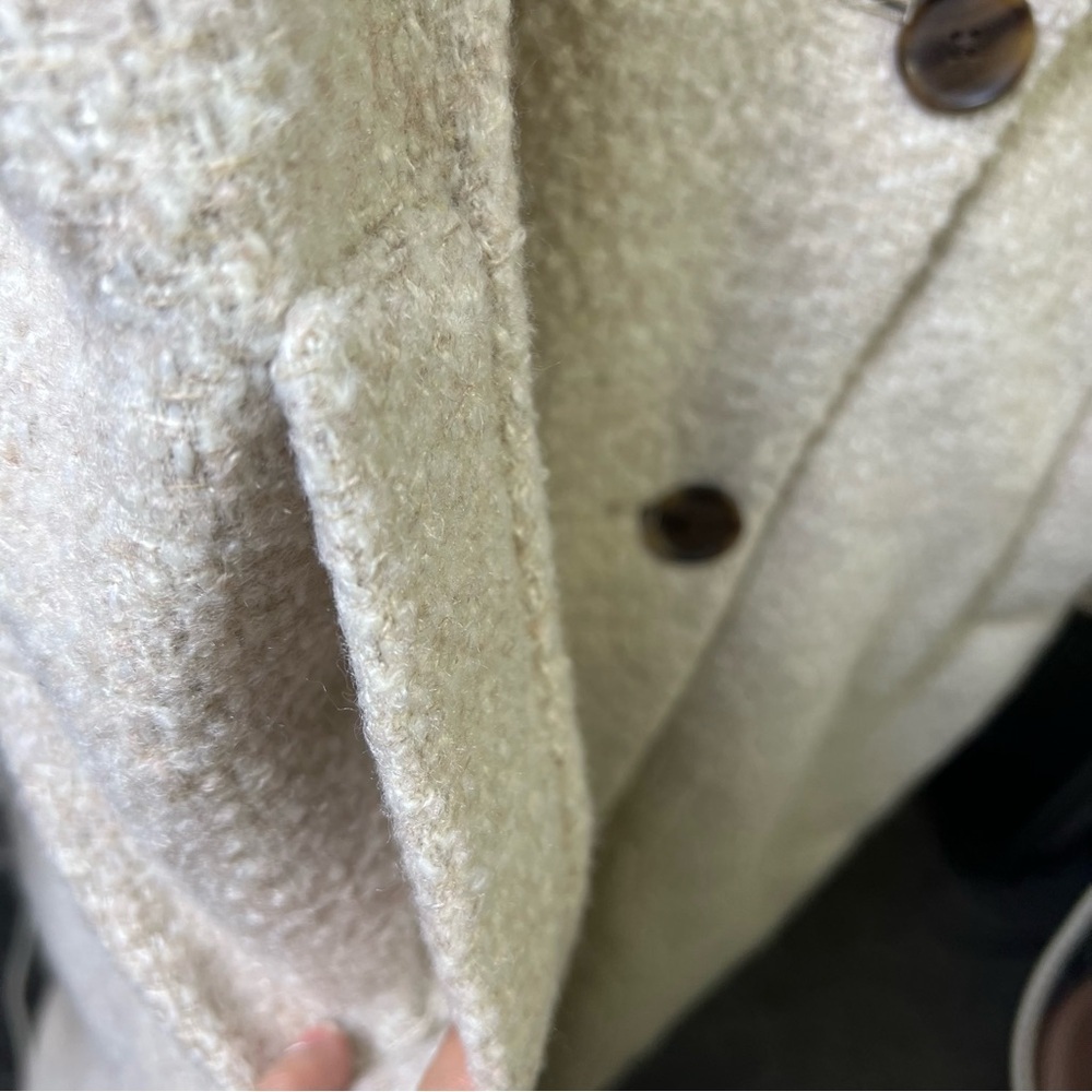 Universal Thread Women’s Cream Winter Coat Size XL - Picture 4 of 9